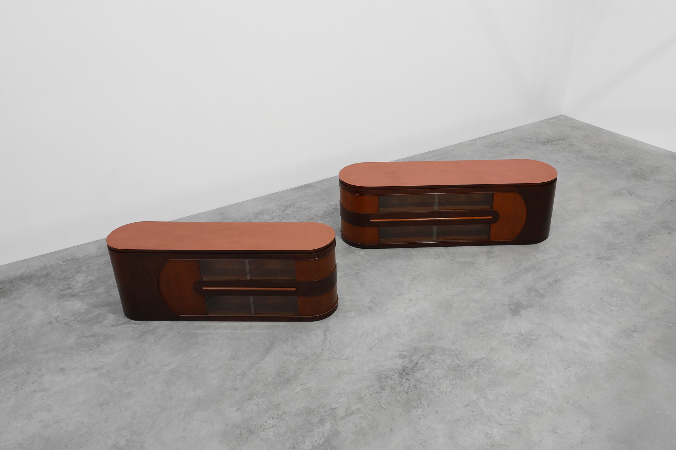 Ensemble of 2 Art Deco Counters and 1 cabinet attr. to De Coene, Belgium 1920sthumbnail